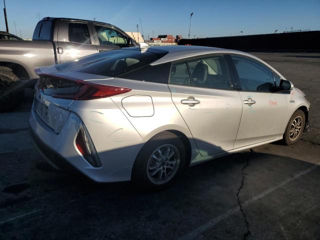 Photo 3 from auction – 2017 TOYOTA PRIUS PRIME with VIN JTDKARFP3H3054949