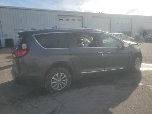 Photo 3 from auction – 2018 CHRYSLER PACIFICA with VIN 2C4RC1BG8JR277114