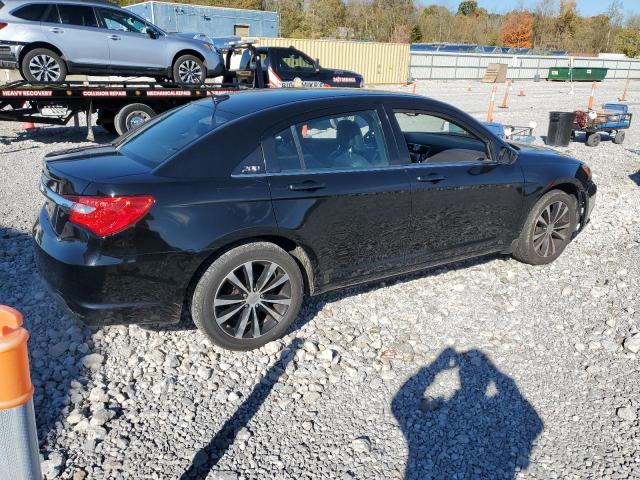 Photo 3 from auction – 2012 CHRYSLER 200 S with VIN 1C3CCBHGXCN271158