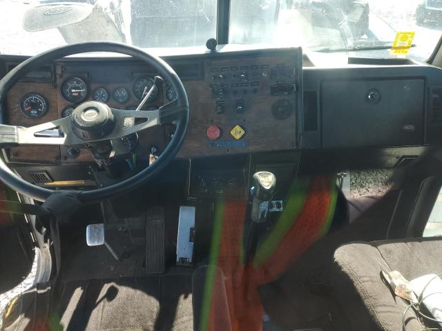 Photo 8 from auction – 1998 PETERBILT 378 with VIN 1XPFDB9X2WD435225