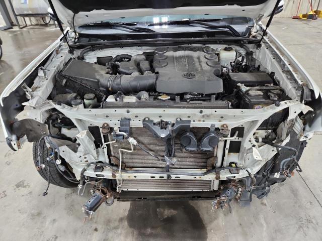 Photo 12 from auction – 2015 TOYOTA 4RUNNER SR with VIN JTEBU5JR8F5234210