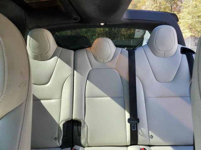 Photo 10 from auction – 2020 TESLA MODEL X with VIN 5YJXCAE22LF243532