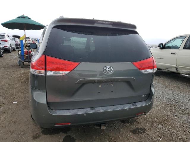 Photo 6 from auction – 2011 TOYOTA SIENNA XLE with VIN 5TDYK3DC1BS080251