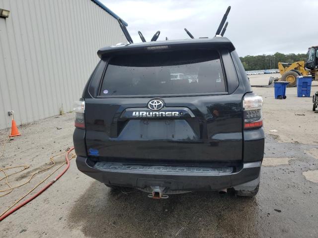 Photo 6 from auction – 2017 TOYOTA 4RUNNER SR with VIN JTEZU5JR4H5156977