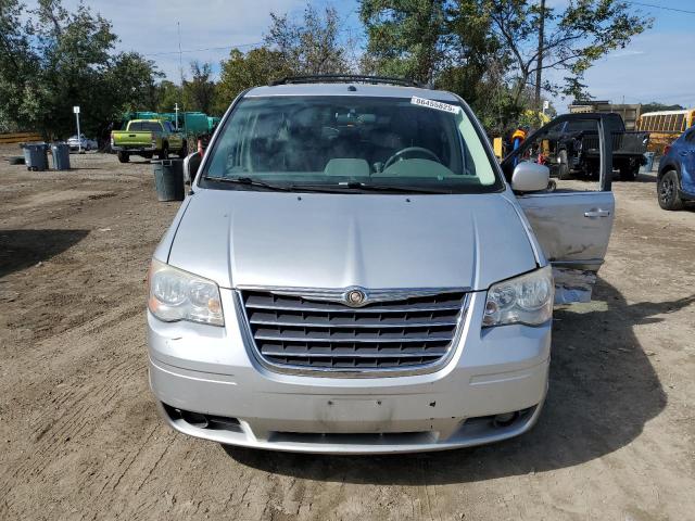 Photo 5 from auction – 2008 CHRYSLER TOWN & COU with VIN 2A8HR54P58R655911