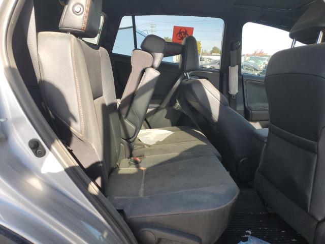 Photo 11 from auction – 2017 TOYOTA RAV4 SE with VIN 2T3JFREV9HW676675