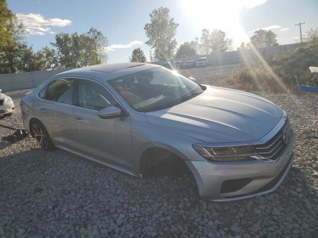 Photo 4 from auction – 2021 VOLKSWAGEN PASSAT with VIN 1VWSA7A38MC008663