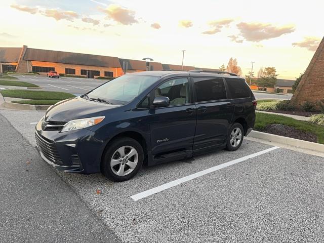 Photo 2 from auction – 2018 TOYOTA SIENNA LE with VIN 5TDKZ3DC2JS910364