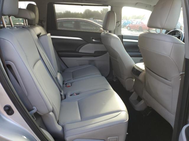 Photo 11 from auction – 2019 TOYOTA HIGHLANDER with VIN 5TDJZRFH0KS602683