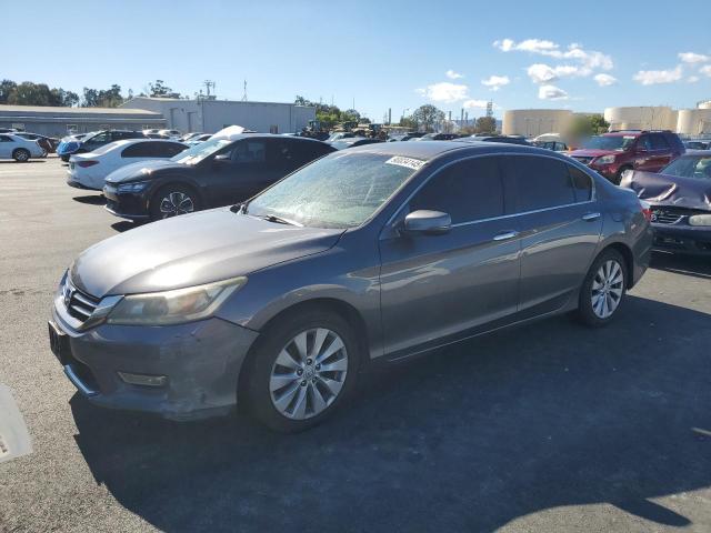 HONDA ACCORD EXL 2013 with VIN 1HGCR3F88DA005997 - Photo from auction