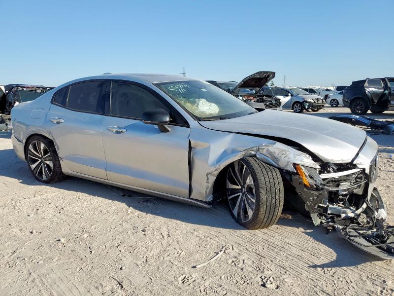 Photo 4 from auction – 2022 VOLVO S60 B5 MOM with VIN 7JRL12FZ2NG174342