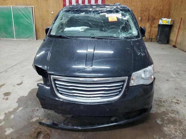 Photo 5 from auction – 2015 CHRYSLER TOWN & COU with VIN 2C4RC1BG3FR752546