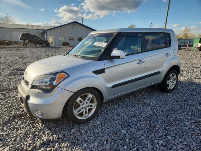 KIA SOUL + 2011 с VIN KNDJT2A28B7706182 - Снимка от търг