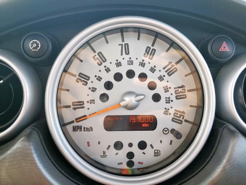 Photo 9 from auction – 2005 MINI COOPER S with VIN WMWRE33495TD93804