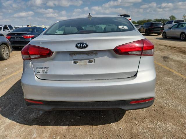 Photo 6 from auction – 2018 KIA FORTE LX with VIN 3KPFK4A78JE200172