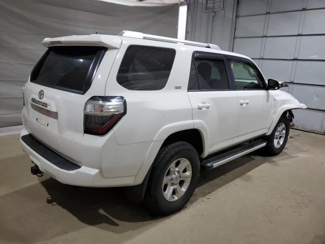 Photo 3 from auction – 2015 TOYOTA 4RUNNER SR with VIN JTEBU5JR6F5243424