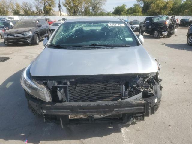 Photo 5 from auction – 2017 KIA FORTE LX with VIN 3KPFK4A79HE013615