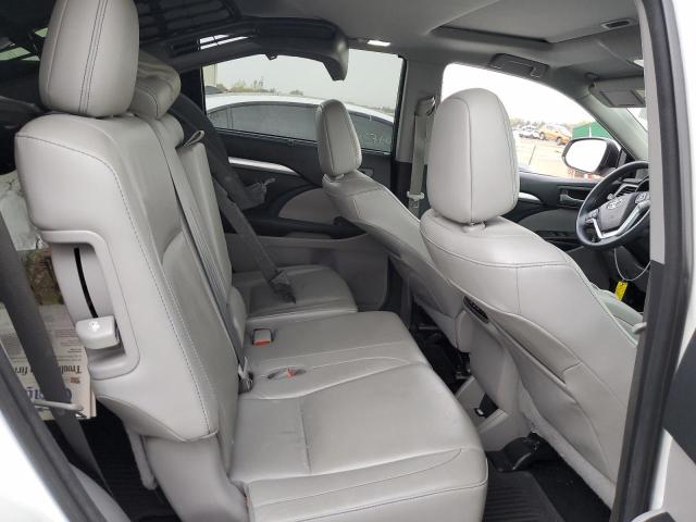 Photo 10 from auction – 2016 TOYOTA HIGHLANDER with VIN 5TDJKRFH4GS325600