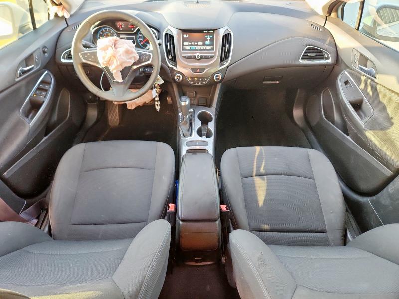 Photo 8 from auction – 2017 CHEVROLET CRUZE LT with VIN 3G1BE6SM2HS558233