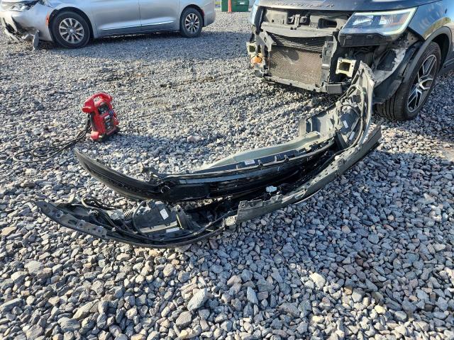 Photo 13 from auction – 2018 FORD EXPLORER with VIN 1FM5K8GT9JGC46662