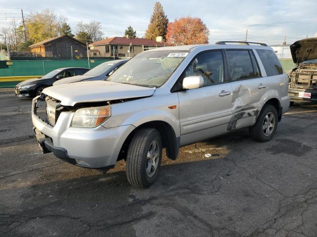 HONDA PILOT EX 2006 with VIN 2HKYF18606H560631 - Photo from auction