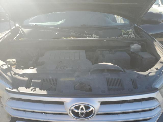 Photo 12 from auction – 2011 TOYOTA HIGHLANDER with VIN 5TDZK3EH8BS028713