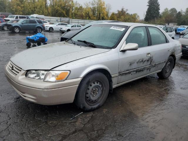 TOYOTA CAMRY CE 2000 with VIN 4T1BG22K6YU678234 - Photo from auction