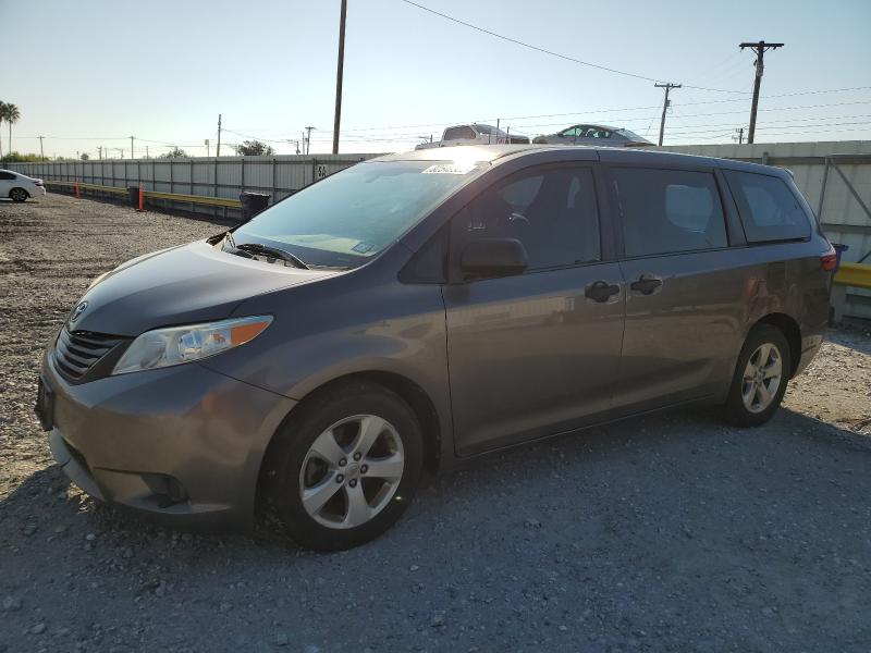 TOYOTA SIENNA 2017 with VIN 5TDZZ3DC6HS865521 - Photo from auction