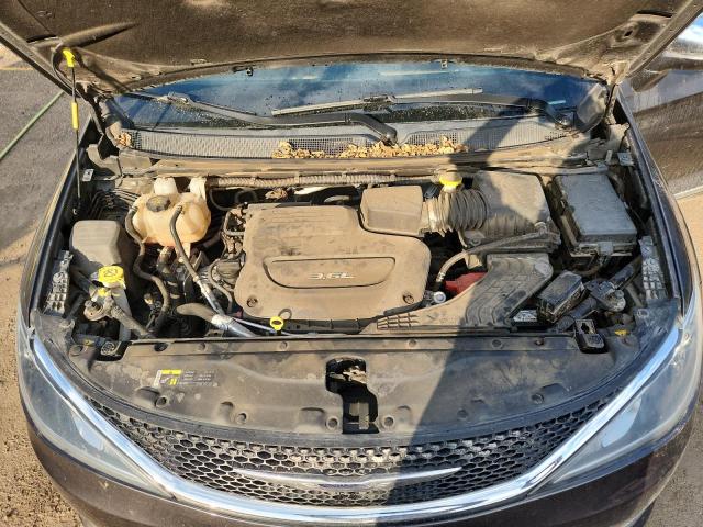 Photo 12 from auction – 2017 CHRYSLER PACIFICA L with VIN 2C4RC1GG8HR531696
