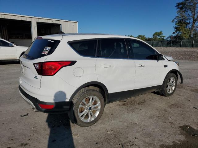 Photo 3 from auction – 2019 FORD ESCAPE SE with VIN 1FMCU0GD5KUC45958