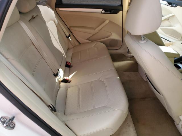 Photo 10 from auction – 2012 VOLKSWAGEN PASSAT SE with VIN 1VWBP7A37CC106449