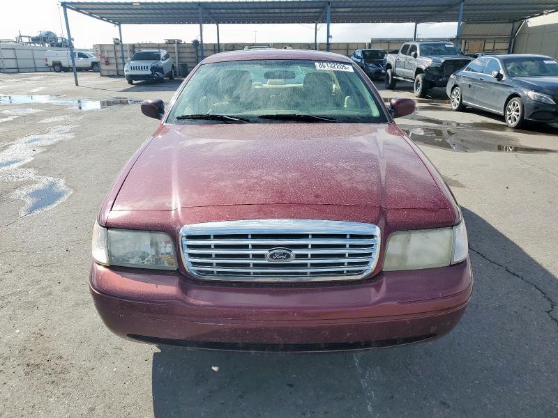 Photo 5 from auction – 2011 FORD CROWN VICT with VIN 2FABP7EV6BX142011