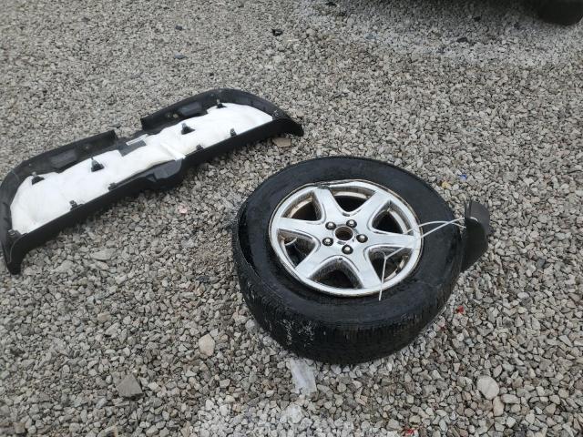 Photo 13 from auction – 2011 FORD ESCAPE XLT with VIN 1FMCU9D71BKA60143