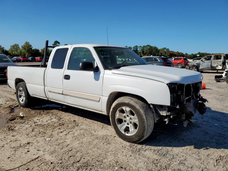 Photo 4 from auction – 2006 CHEVROLET SILVERADO with VIN 1GCEC19VX6E195697