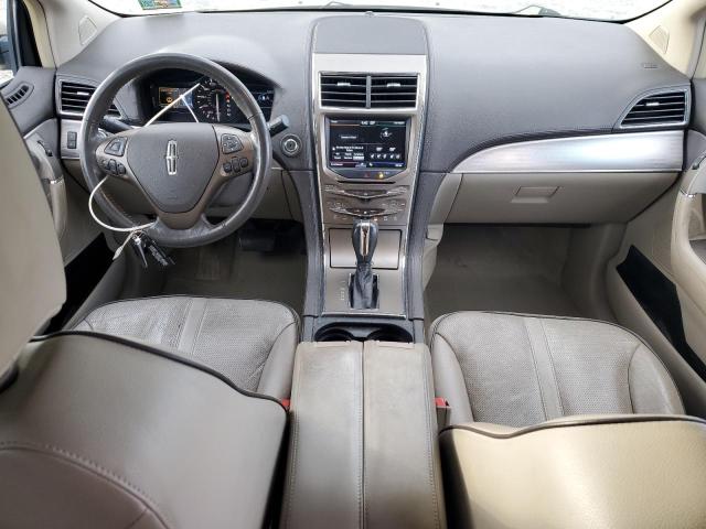 Photo 8 from auction – 2011 LINCOLN MKX with VIN 2LMDJ6JK2BBJ31854