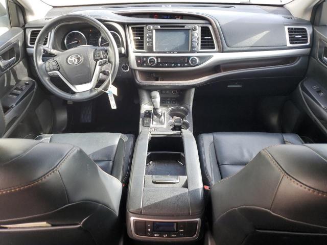 Photo 8 from auction – 2018 TOYOTA HIGHLANDER with VIN 5TDJZRFH0JS554259