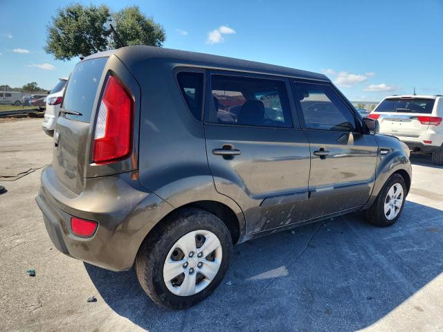 Photo 3 from auction – 2013 KIA SOUL with VIN KNDJT2A51D7495968