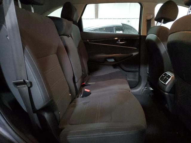 Photo 11 from auction – 2018 KIA SORENTO LX with VIN 5XYPGDA37JG415046