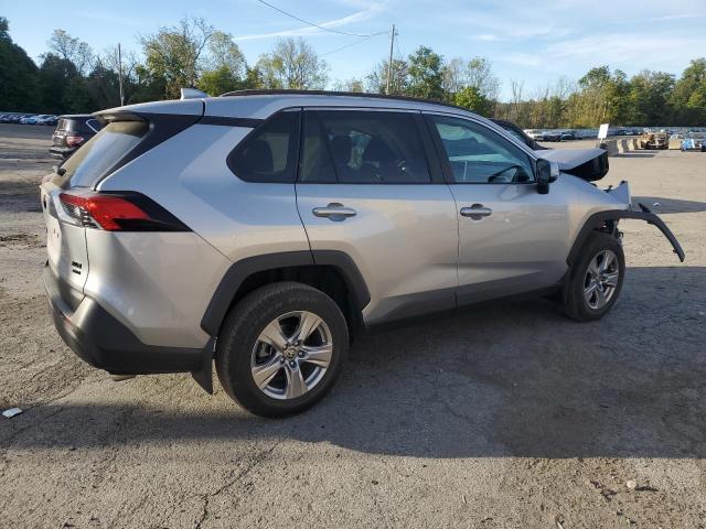 Photo 3 from auction – 2023 TOYOTA RAV4 XLE with VIN 2T3P1RFV3PC329477