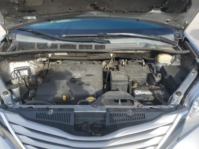 Photo 12 from auction – 2015 TOYOTA SIENNA LE with VIN 5TDJK3DC3FS118814