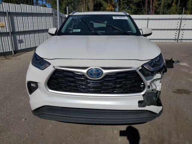 Photo 5 from auction – 2022 TOYOTA HIGHLANDER with VIN 5TDAARAH5NS512139
