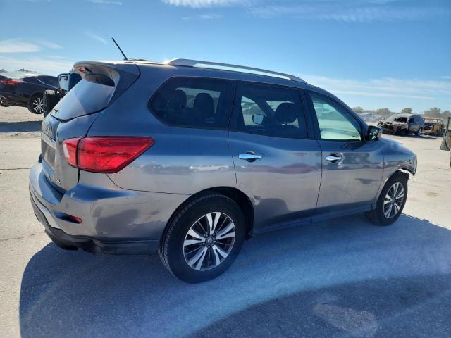 Photo 3 from auction – 2017 NISSAN PATHFINDER with VIN 5N1DR2MN0HC653054