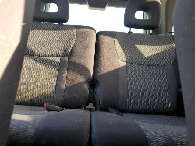 Photo 10 from auction – 2004 TOYOTA RAV4 with VIN JTEGD20V440041453