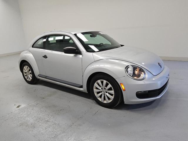 Photo 4 from auction – 2014 VOLKSWAGEN BEETLE with VIN 3VWFP7AT9EM620693