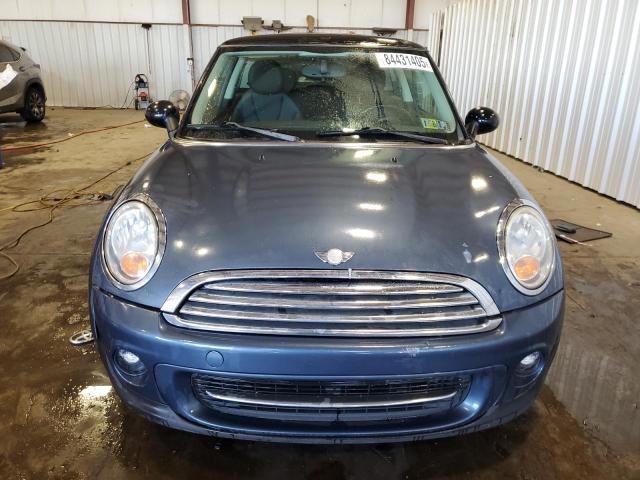 Photo 5 from auction – 2011 MINI COOPER with VIN WMWSU3C5XBT097499