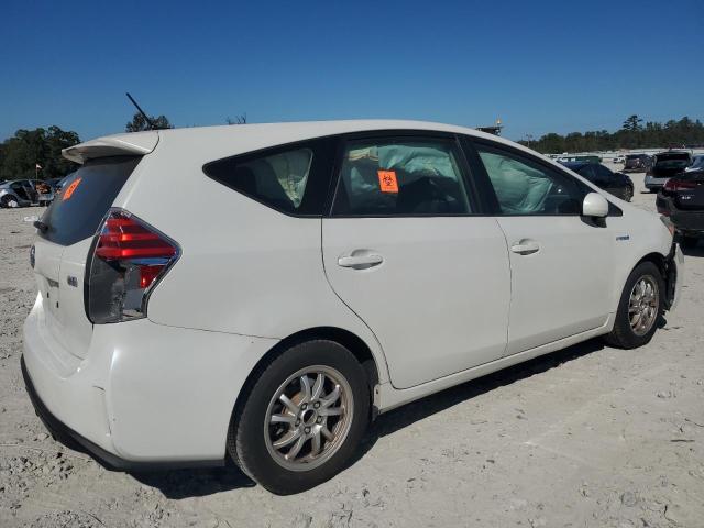 Photo 3 from auction – 2015 TOYOTA PRIUS V with VIN JTDZN3EU3FJ026259