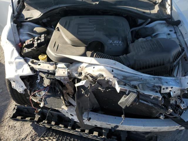 Photo 11 from auction – 2019 CHRYSLER 300 S with VIN 2C3CCAGG7KH542812