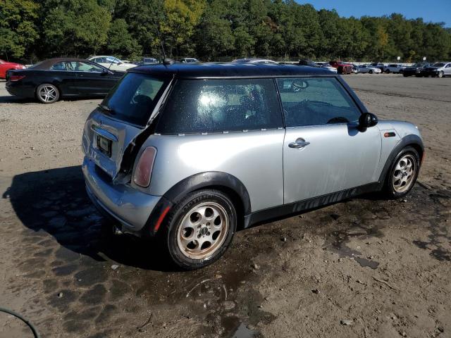 Photo 3 from auction – 2005 MINI COOPER with VIN WMWRC33535TK63190