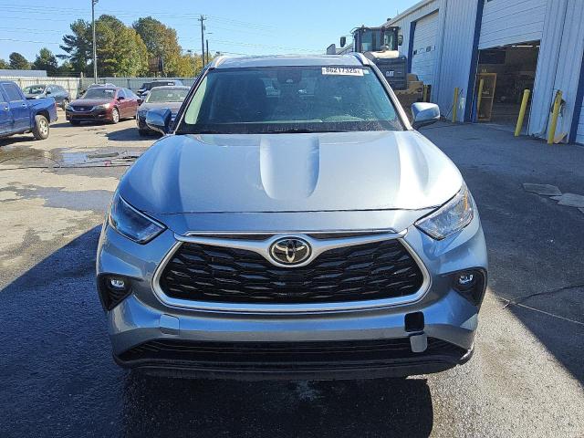 Photo 5 from auction – 2022 TOYOTA HIGHLANDER with VIN 5TDGZRAH8NS135843