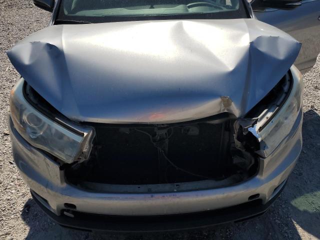 Photo 12 from auction – 2016 TOYOTA HIGHLANDER XLE with VIN 5TDKKRFH3GS122332